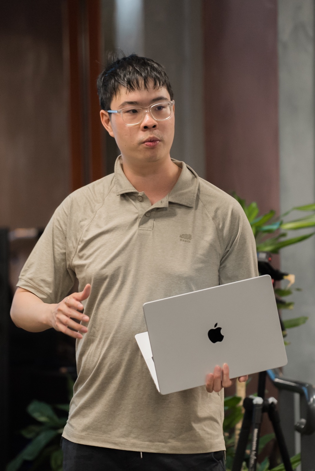 Jeremy Chung presenting during the ad audits workshop